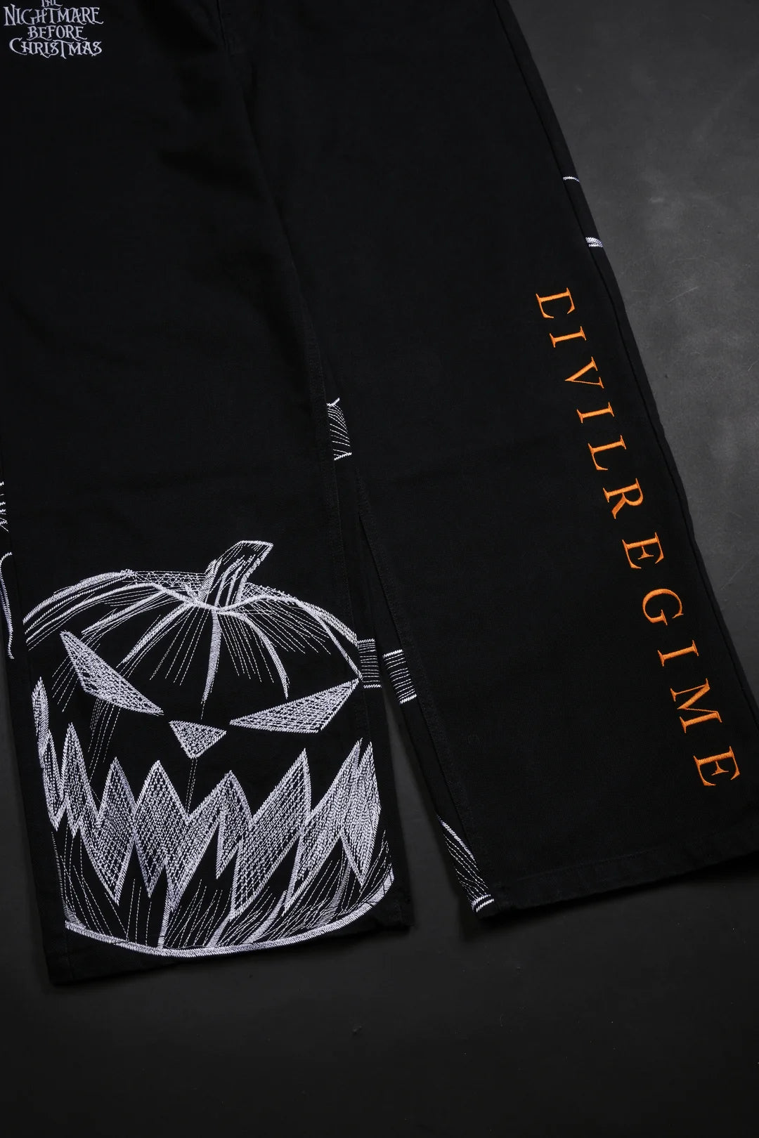 PUMPKIN FREIGHT RAW DENIM JEANS IN BLACK