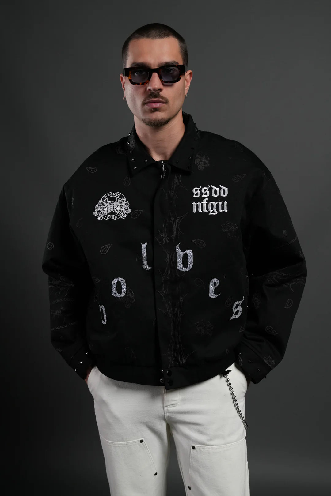 DARC SPORT STUDDED WOLVES PYRAMID